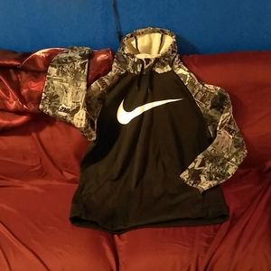 Mens Nike Therma Tear and Rip graphics hoodie